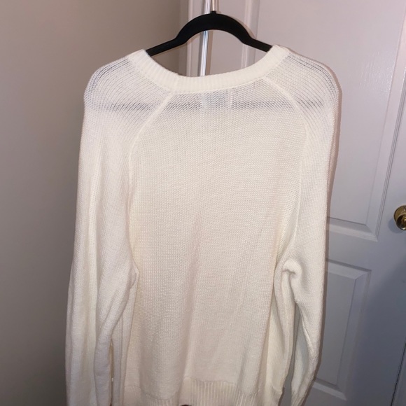 Old Navy sweater - Picture 6 of 8